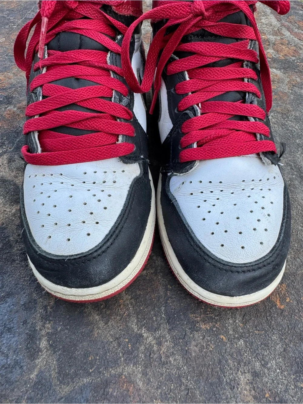 Jordan 1 Retro High OG Kids Shoes - White/Black/Red Sz 4Y FD4137-106 Basketball